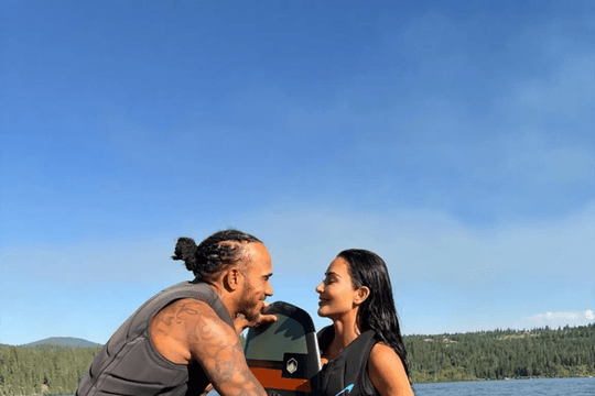 Lewis Hamilton và Kim Kardashian chính thức công khai tình cảm trên mạng xã hội