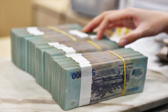 Lãi suất huy động đạt 9%/năm: Người gửi tiền cân nhắc thiệt hơn khi rút vốn trước hạn