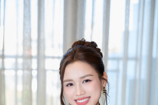Đỗ Thị Hà đón tuổi 26 với phong cách sống giản dị sau khi kết hôn
