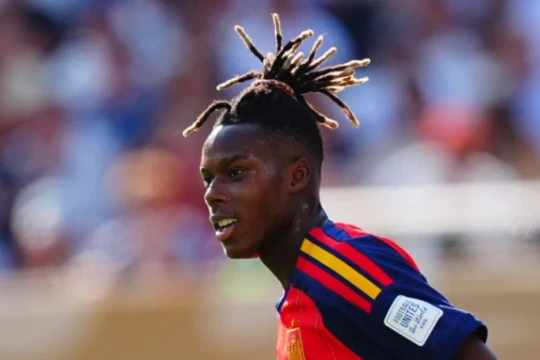 Arsenal tái kích hoạt thương vụ Nico Williams, Barcelona chốt tương lai Ferran Torres