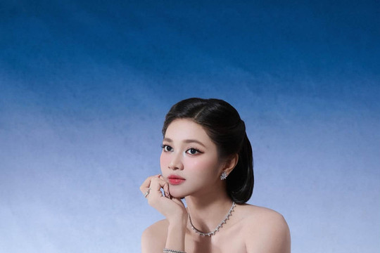 Á hậu Minh Kiên tung bộ ảnh kỷ niệm 3 năm đăng quang: Visual ngày càng thăng hạng