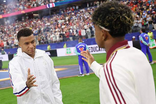 Cơn hạn danh hiệu của Kylian Mbappe: Khi hệ thống Tây Ban Nha hóa giải siêu cường