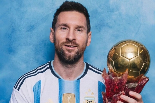 Đề xuất trao Siêu Quả bóng vàng cho Messi và tiết lộ về tương lai ở ĐT Argentina