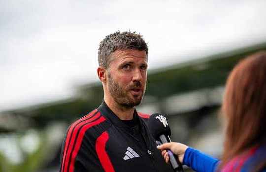 Michael Carrick khen ngợi dàn sao trẻ Manchester United sau trận thắng Rosenborg 5-0