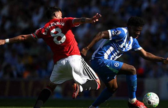 MU tái khởi động thương vụ Carlos Baleba và tính phương án dự phòng Manu Kone từ Roma