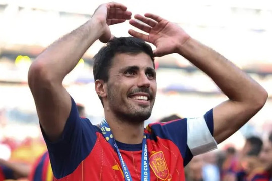 Real Madrid quyết tâm chiêu mộ Rodri để giải bài toán tuyến giữa thời hậu Toni Kroos