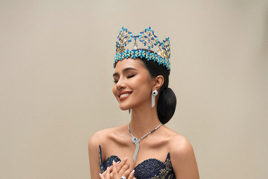 Đương kim Miss World Opal Suchata được vinh danh là Hoa hậu đẹp nhất thế giới 2025