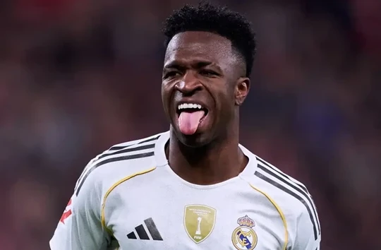 Arsenal nên chọn Vinicius Junior hay mũi khoan Bradley Barcola cho mùa giải mới?