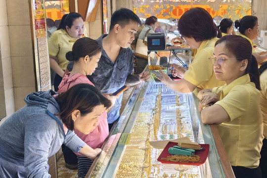 Giá vàng đầu ngày 30/7/2026: Giá vàng SJC, nhẫn 9999 và giá vàng thế giới ngày thứ Năm