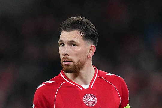 Ruben Amorim hối thúc AC Milan chiêu mộ Pierre-Emile Hojbjerg để xây dựng lối chơi pressing
