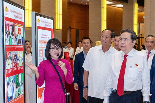 Chủ tịch Quốc hội: Không giám sát vấn đề mới bằng tư duy, phương thức cũ