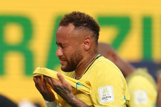 Neymar bị chỉ trích là tiền đạo tệ nhất lịch sử tuyển Brazil dù giữ kỷ lục ghi bàn