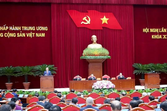 Ban hành nghị quyết về đổi mới mô hình phát triển Việt Nam
