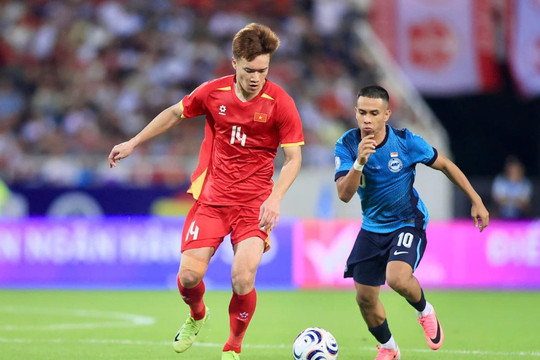 ĐT Việt Nam hòa Singapore 0-0: Áp lực đè nặng và sự nôn nóng của HLV Kim Sang-sik