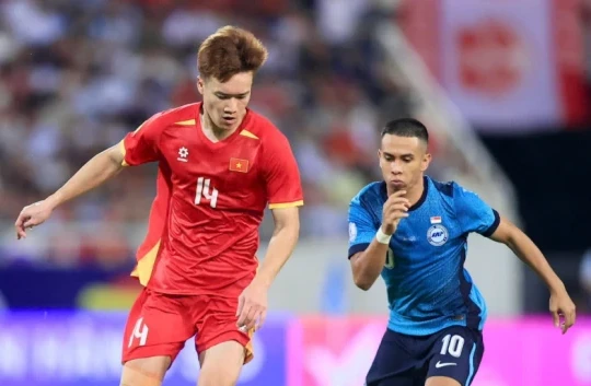 Việt Nam chia điểm bế tắc 0-0 trước Singapore: Dấu hỏi cho hàng công và làn sóng tranh luận ở Đông Nam Á