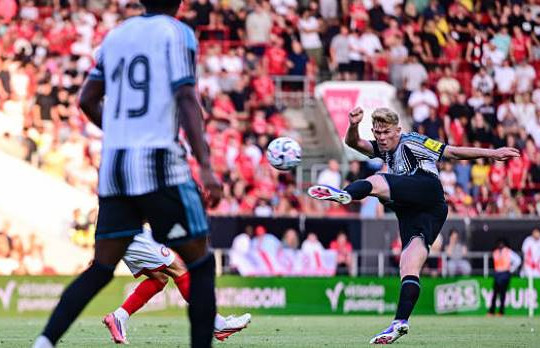Man Utd nhắm Lewis Hall 60 triệu bảng: Cú hích cho tham vọng tái thiết hành lang trái