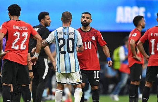 Tin chuyển nhượng 2/8: Trabzonspor tiến gần Salah, Man City nhắm Pedro Neto