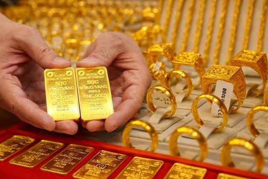 Cập nhật giá vàng chiều 3/8/2026: Thị trường trong nước đồng loạt tăng, vàng thế giới vững trên 4.000 USD/ounce