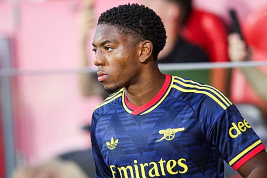 Man Utd nhắm Myles Lewis-Skelly: Cú hích đa năng hay bước đi mạo hiểm?