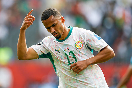 Man City muốn chiêu mộ Iliman Ndiaye của Everton để nâng cấp hàng công dưới thời Enzo Maresca