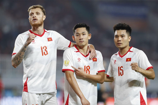 Đội tuyển Việt Nam đè bẹp Indonesia: Cú lột xác chiến thuật sau 72 giờ của HLV Kim Sang Sik