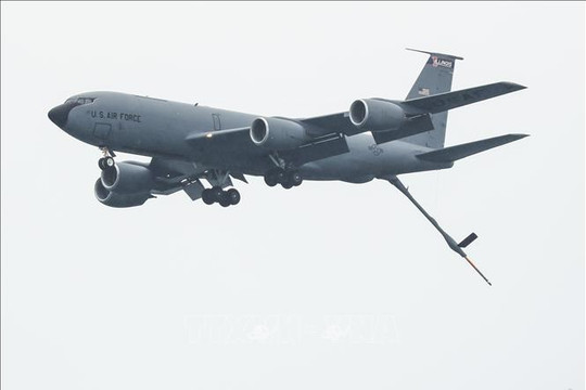 Không quân Mỹ phục hồi máy bay tiếp dầu KC-135 bằng kỹ thuật ghép đuôi hiếm gặp
