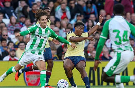 Arsenal thất thủ 1-3 trước Real Betis: Myles Lewis-Skelly vẫn nhìn thấy điểm sáng