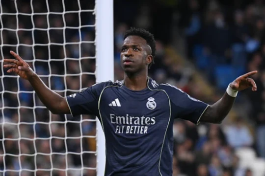 Vinicius Jr đứng trước bước ngoặt sự nghiệp giữa Real Madrid và cơ hội gia nhập Arsenal