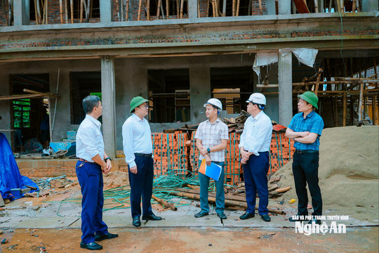 Tăng cường trách nhiệm người đứng đầu, phấn đấu hoàn thành 100% kế hoạch giải ngân vốn đầu tư công tại khu vực Tân Kỳ