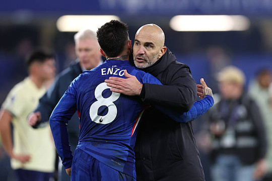 Man City tìm người thay Rodri: HLV Maresca muốn mua Enzo Fernandez 120 triệu bảng
