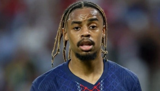 PSG hét giá 160 triệu euro cho Bradley Barcola khiến Liverpool đối mặt bài toán tài chính