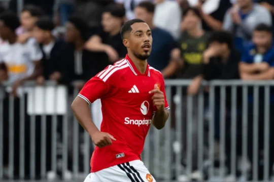 Youri Tielemans tỏa sáng trước PSG: Lời giải cho bài toán tuyến giữa của Manchester United