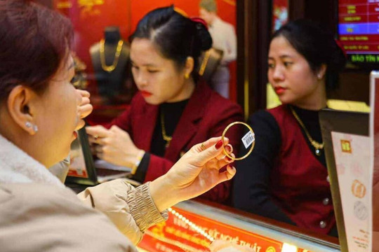 Giá vàng hôm nay 10/08/2026: SJC giảm xuống 140,5 - 143,5 triệu đồng/lượng