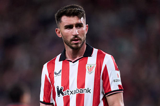 Barcelona nhắm Aymeric Laporte tái hợp Pau Cubarsi sau khi Ronald Araujo gia nhập Liverpool