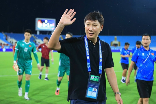 Tuyển Việt Nam đối đầu Malaysia ở bán kết ASEAN Cup 2026: Thầy trò Kim Sang-sik và cạm bẫy lịch sử