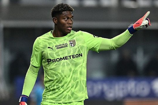 Kế hoạch đằng sau việc PSG chi 35 triệu euro chiêu mộ Zion Suzuki rồi đem cho Juventus mượn
