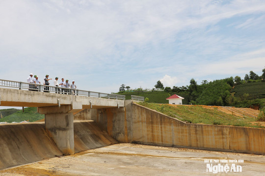 Phó Chủ tịch UBND tỉnh kiểm tra, đôn đốc giải ngân vốn đầu tư công
