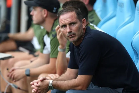 HLV Frank Lampard muốn bổ sung Angel Gomes cho tuyến giữa Coventry City ở Ngoại hạng Anh