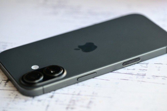 Bảng giá iPhone 17 series mới nhất trước ngày ra mắt iPhone 18: iPhone Air giảm sâu tới 9 triệu