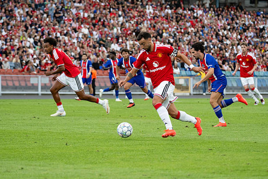 Man United đối đầu Leeds tại Dublin: Bài test bản lề cho HLV Carrick trước mùa giải mới