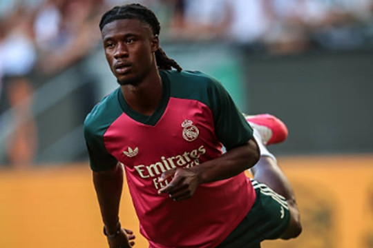 Vì sao Eduardo Camavinga trở thành mảnh ghép hoàn hảo cho Manchester United mùa tới?
