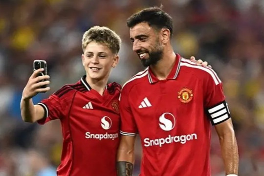 Bruno Fernandes đứng trước bước ngoặt tương lai ở Man Utd trước sự chèo kéo từ châu Âu