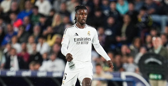 Manchester United nhắm Camavinga để giải bài toán tuyến giữa cùng vị trí hậu vệ trái