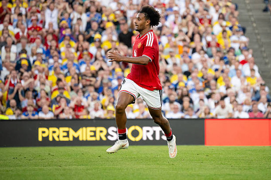 Joshua Zirkzee tỏa sáng rực rỡ giúp Man Utd thắng Leeds United giữa tin đồn sang Juventus