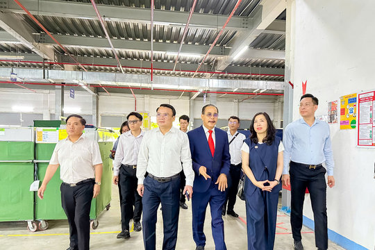 Phát huy hiệu quả nguồn lực cộng đồng người Nghệ An ở nước ngoài