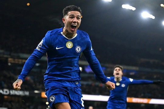 Chelsea ra tối hậu thư 120 triệu bảng cho Man City trong thương vụ chuyển nhượng Enzo Fernandez