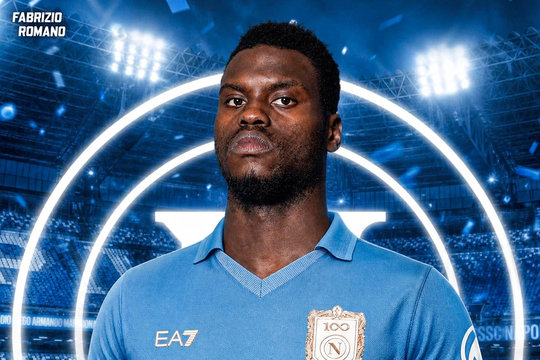 Napoli hoàn tất thỏa thuận mượn trung vệ Benoit Badiashile từ Chelsea kèm điều khoản mua đứt