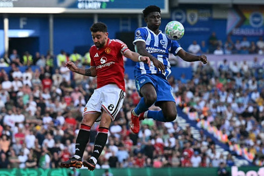Newcastle sẵn sàng chi 75 triệu bảng cạnh tranh MU giành Carlos Baleba của Brighton