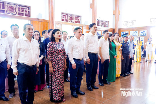 Trang trọng lễ giỗ lần thứ 85 đồng chí Nguyễn Thị Minh Khai