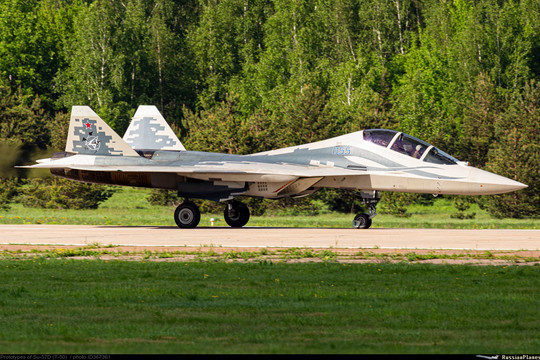 Nga thử nghiệm tiêm kích Su-57D hai chỗ ngồi làm sở chỉ huy điều khiển UAV và trí tuệ nhân tạo